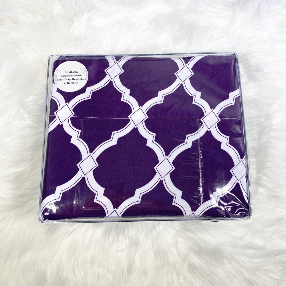 ✨FINAL STOCK✨Queen 4pc Purple Arabesque Bedsheets - Picture 2 of 5